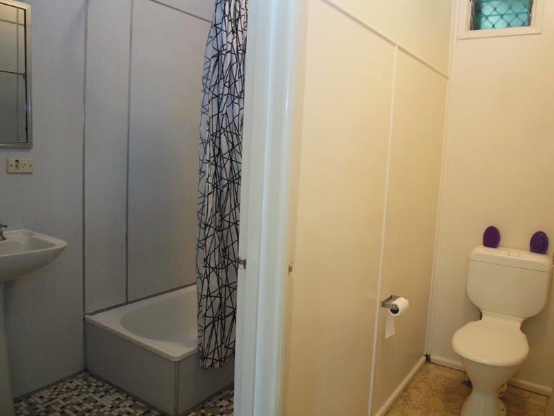 3 Bedroom, Pet Friendly, Close 16
