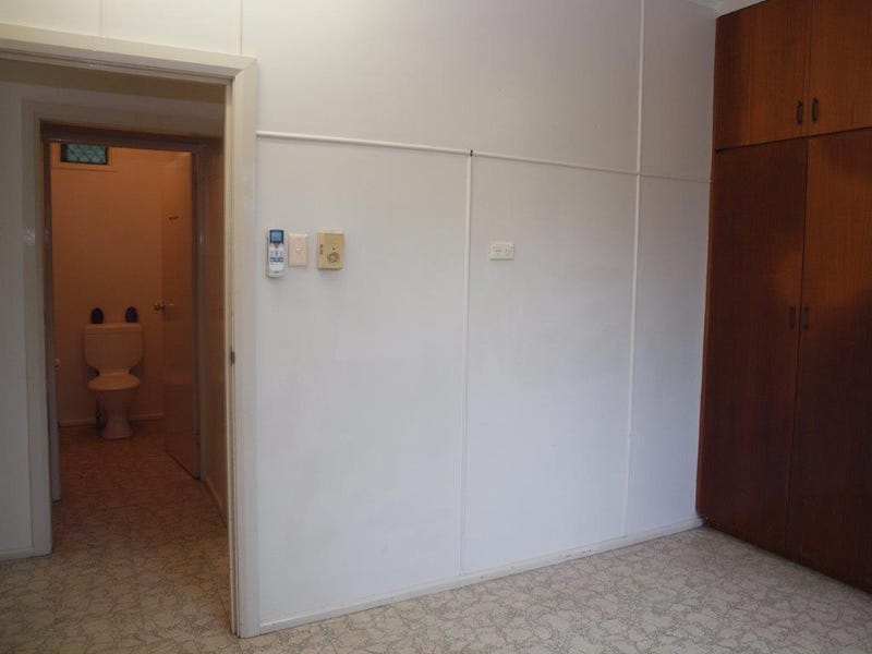 3 Bedroom, Pet Friendly, Close 20
