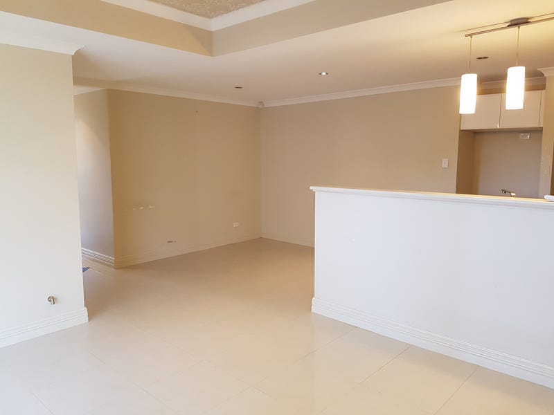 STREET FRONT VILLA CLOSE TO 2