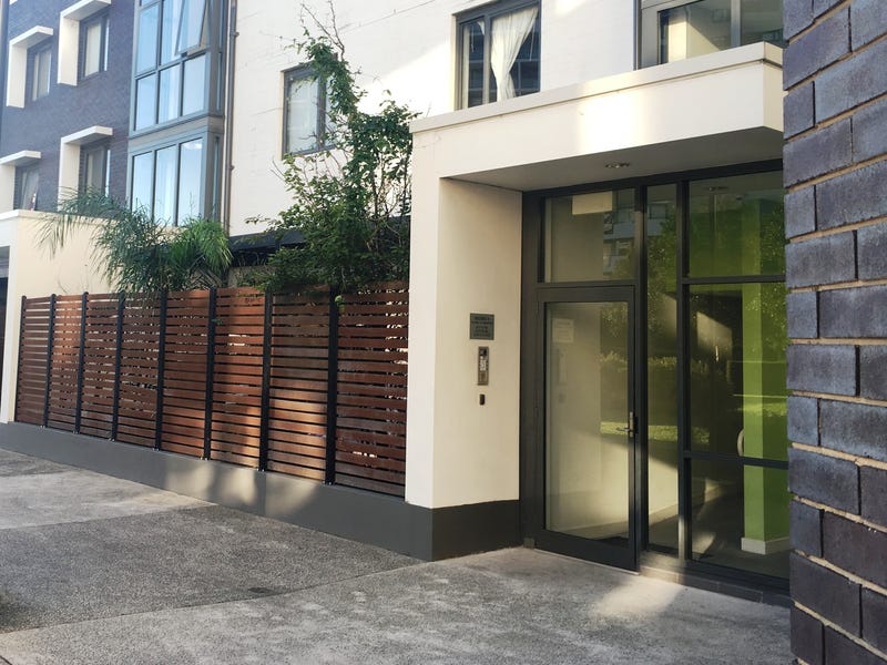 OFFER ACCEPTED PENDING LEASE FINALISATION 8