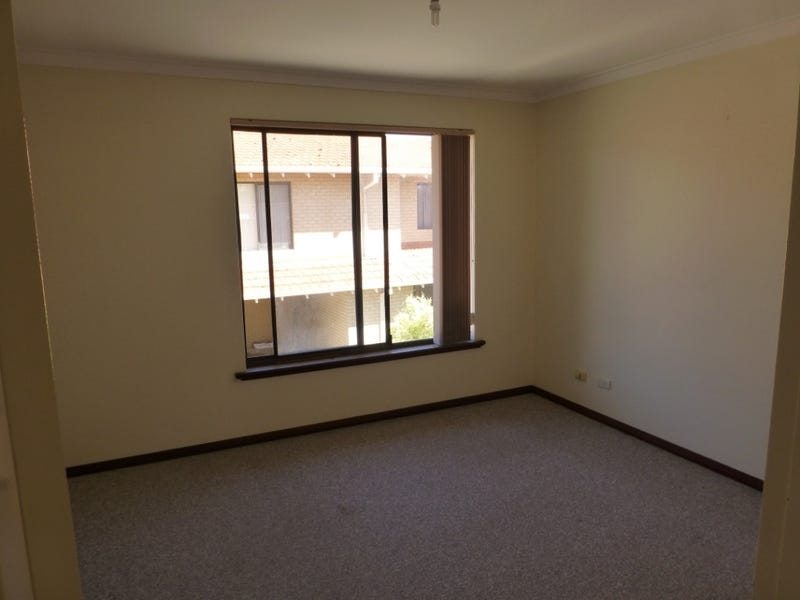 Lge 3BRM Close To shops 7