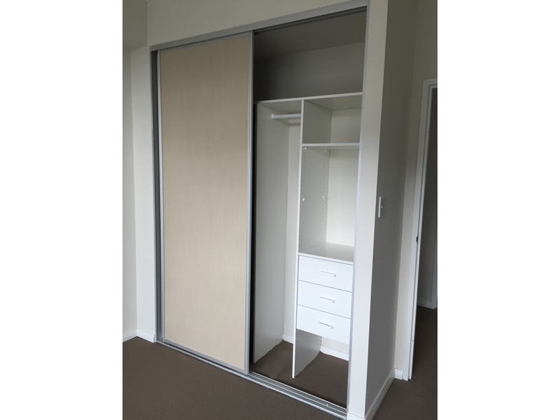2 bedroom apartment only 3 3