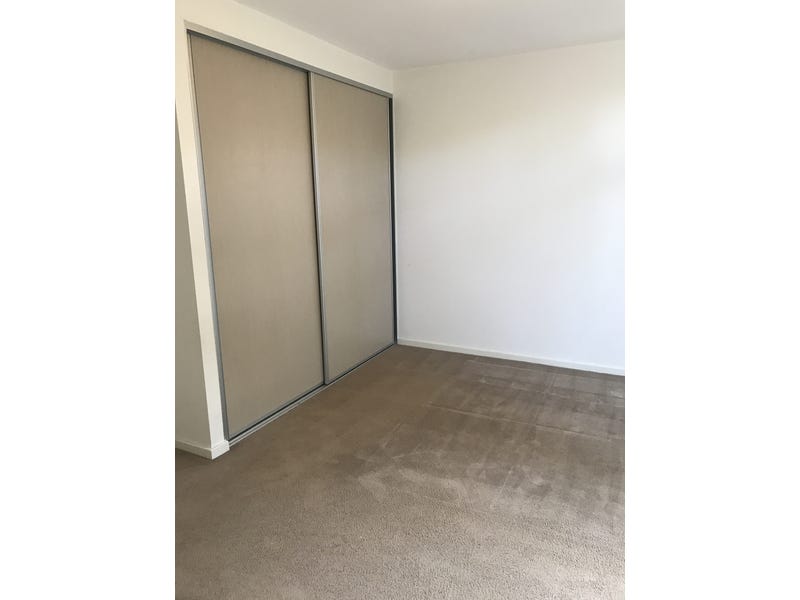 2 bedroom apartment only 3 8