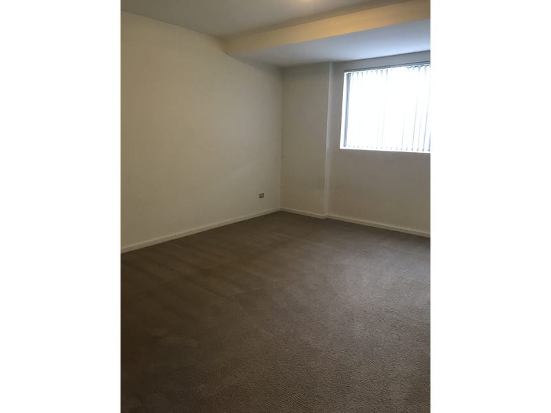 2 bedroom apartment only 3 10