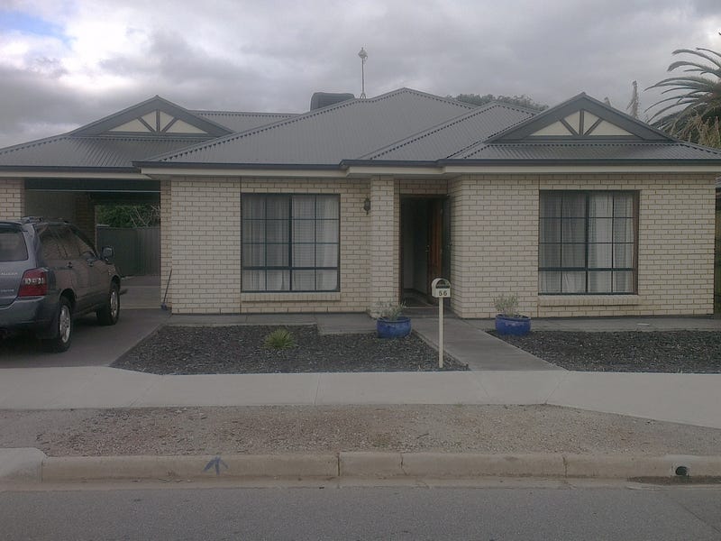 STYLISH, MODERN LIVING, CLOSE TO BEACH