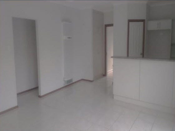 STYLISH, MODERN LIVING, CLOSE TO 5