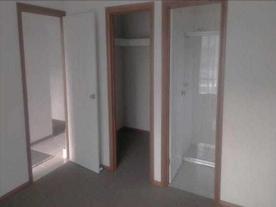 STYLISH, MODERN LIVING, CLOSE TO 7