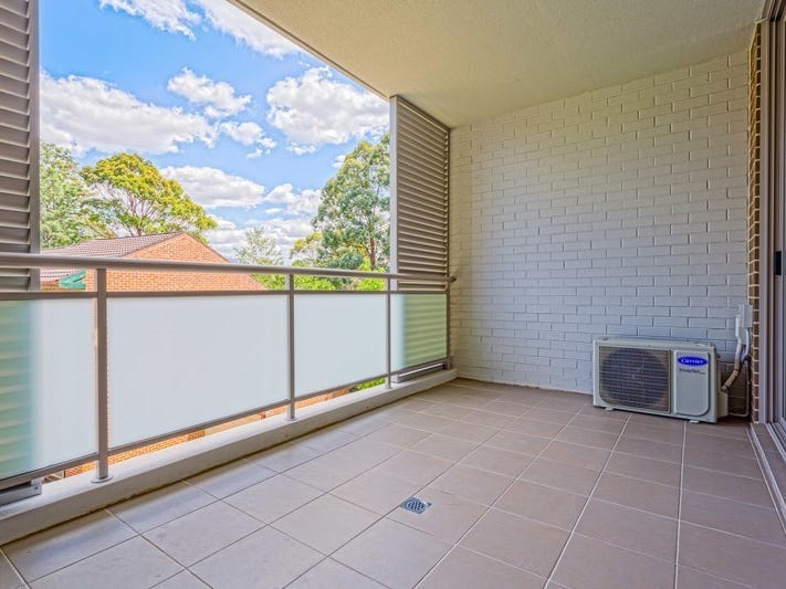 Nearly New Modern 1 bedroom 5