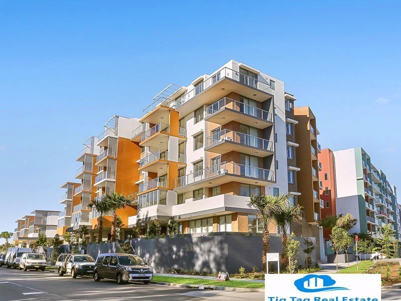 Modern Two Bedroom Apartment Plus Study, Available Now