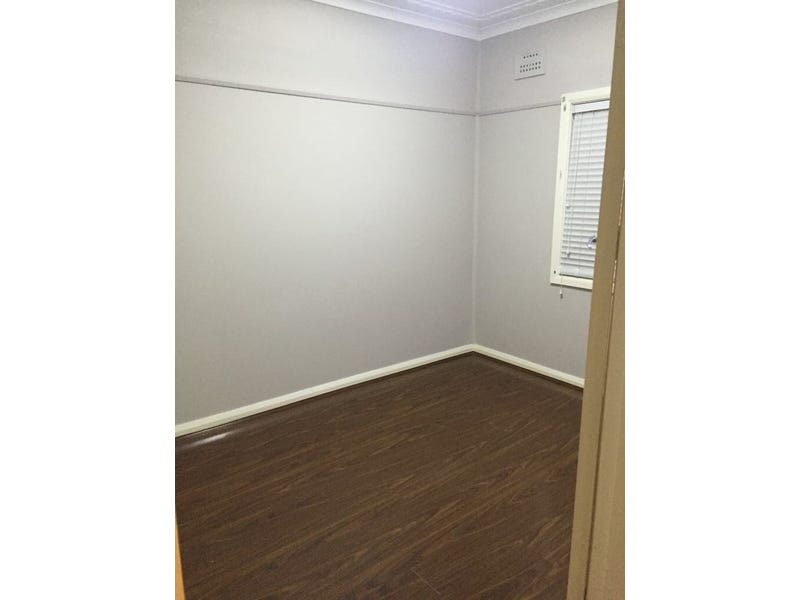 House For Rent – Guildford 3