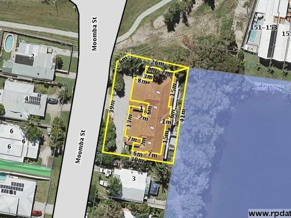 Townhouse with direct canal access 5