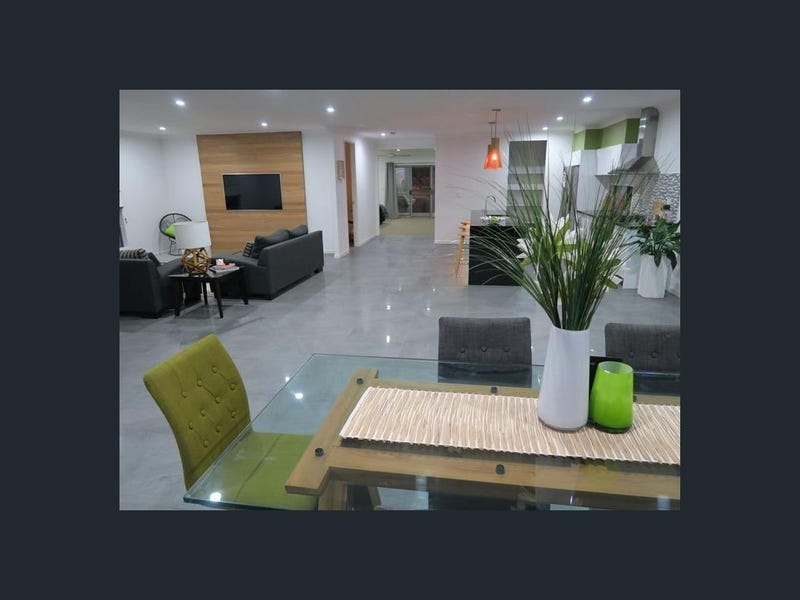 EXCEPTIONAL AVERAGE HOUSE 3