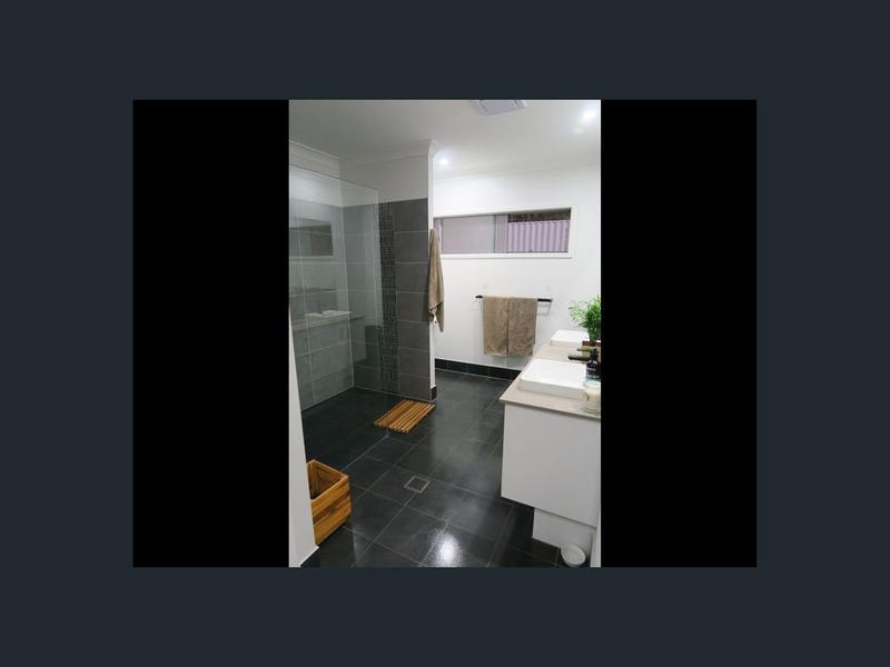 EXCEPTIONAL AVERAGE HOUSE 5
