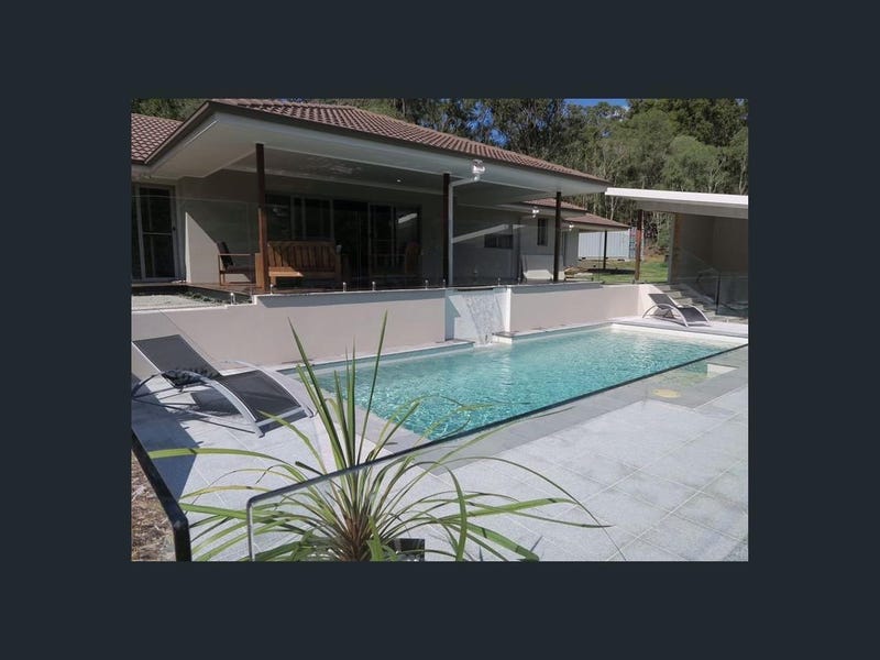 EXCEPTIONAL AVERAGE HOUSE 8