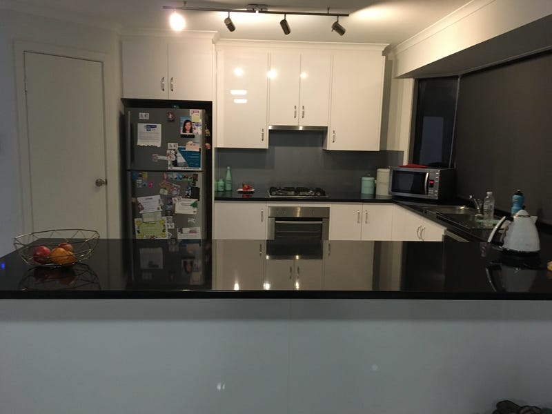 Lovely home in quiet estate 3