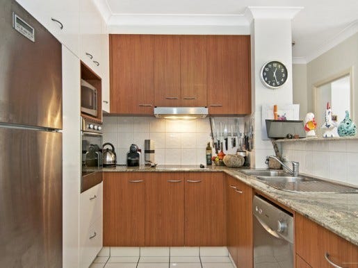 ‘Reduced’ 2 Bedroom, 2 Bathroom 8