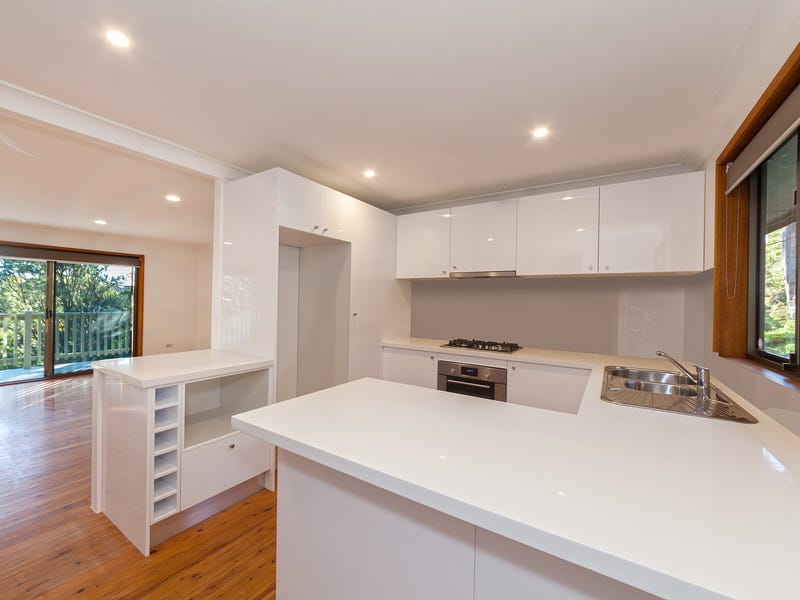 Fully renovated in stunning private 3