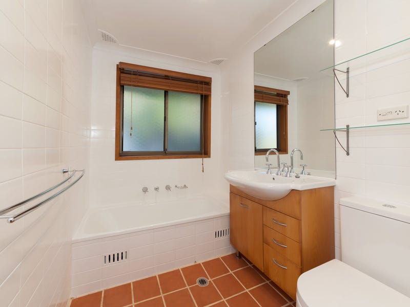 Fully renovated in stunning private 6