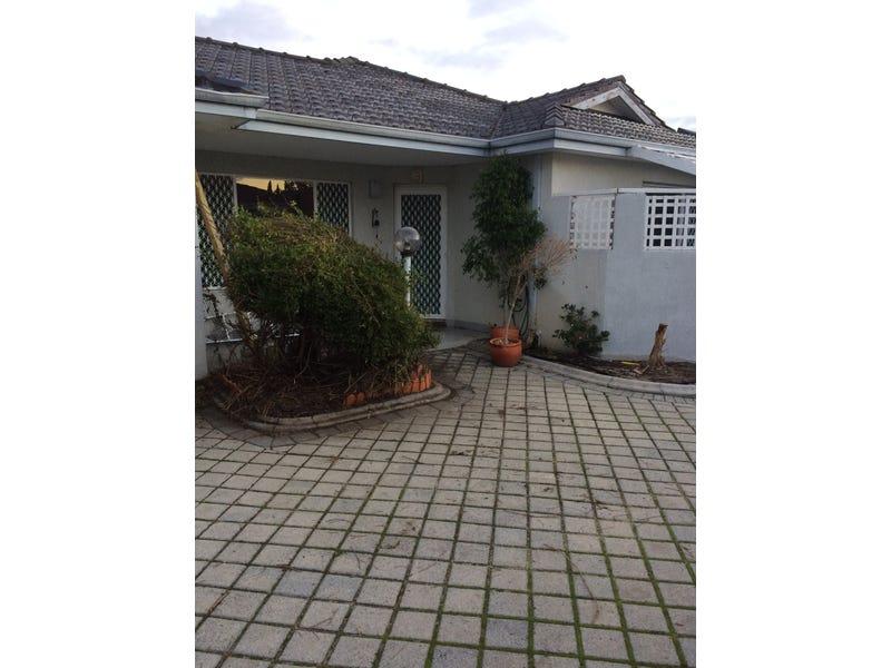 Great river location, spacious rooms