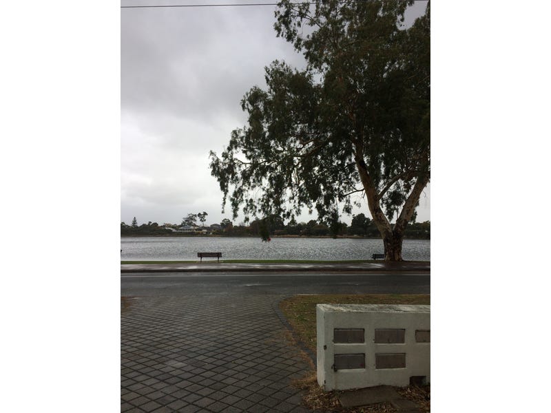 Great river location, spacious rooms 2