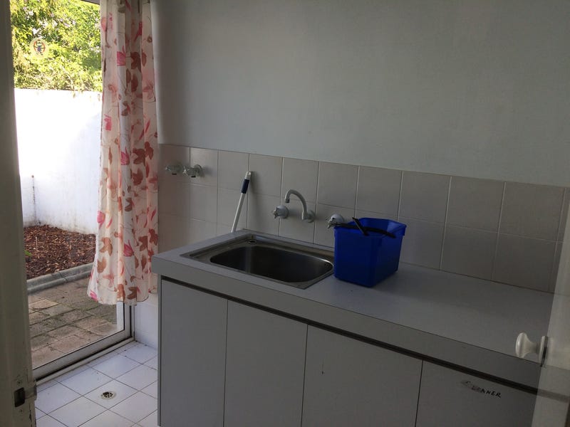 Great river location, spacious rooms 9