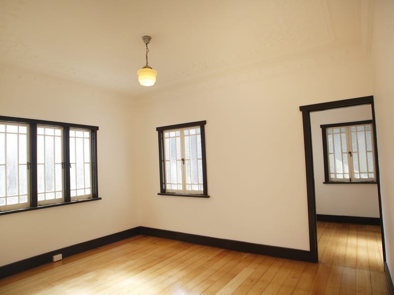 Renovated 3 Bedroom Cottage 2
