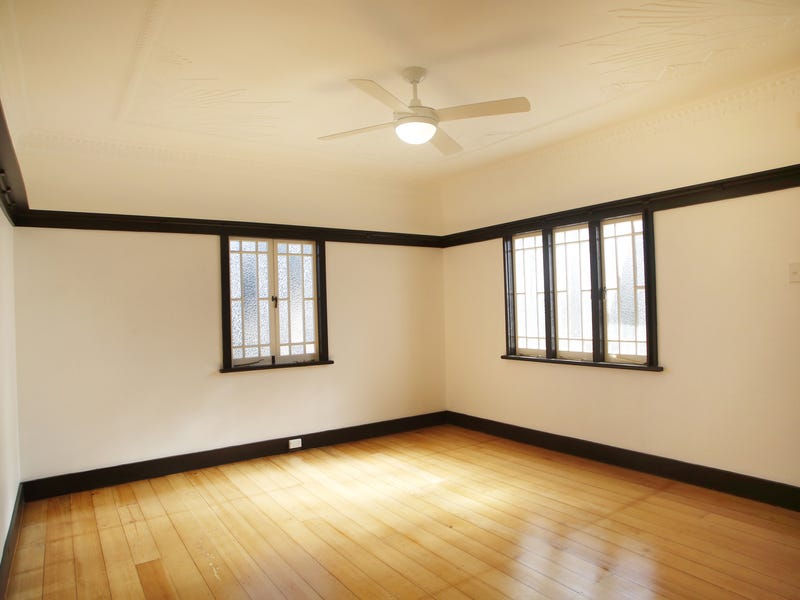 Renovated 3 Bedroom Cottage 5