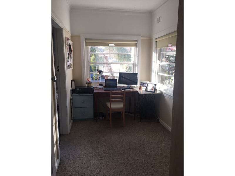 Broken Lease – Large 2 5