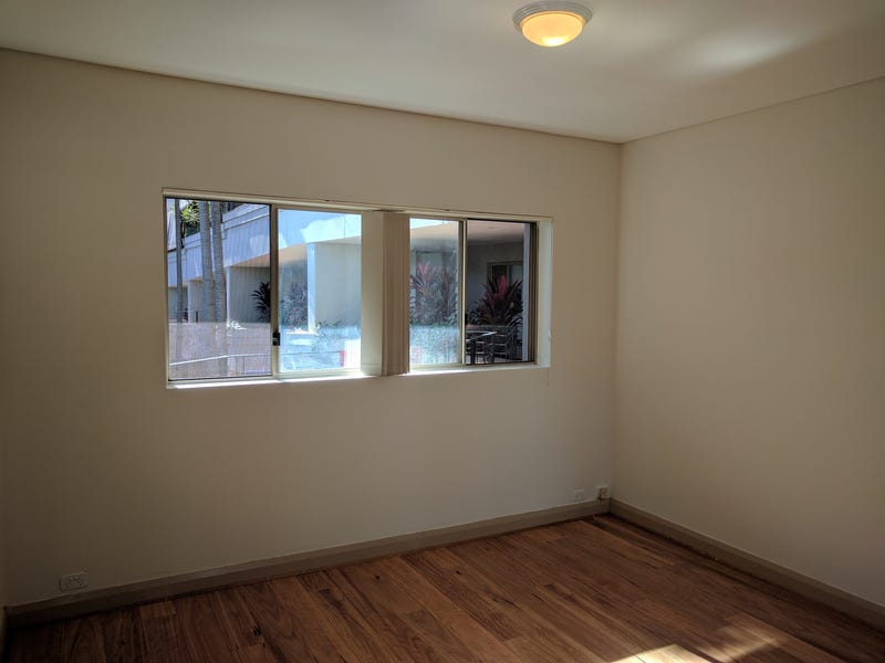 Luxury 1 Bed Apartment with 5