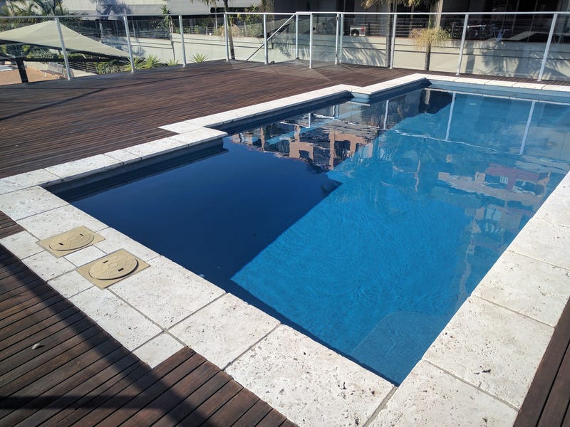 Luxury 1 Bed Apartment with 12
