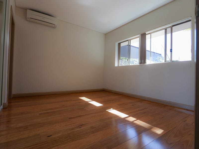 Luxury 1 Bed Apartment with 25