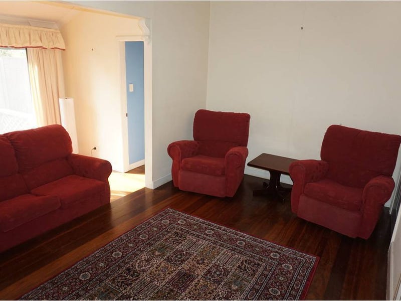 Great character home in excellent 6