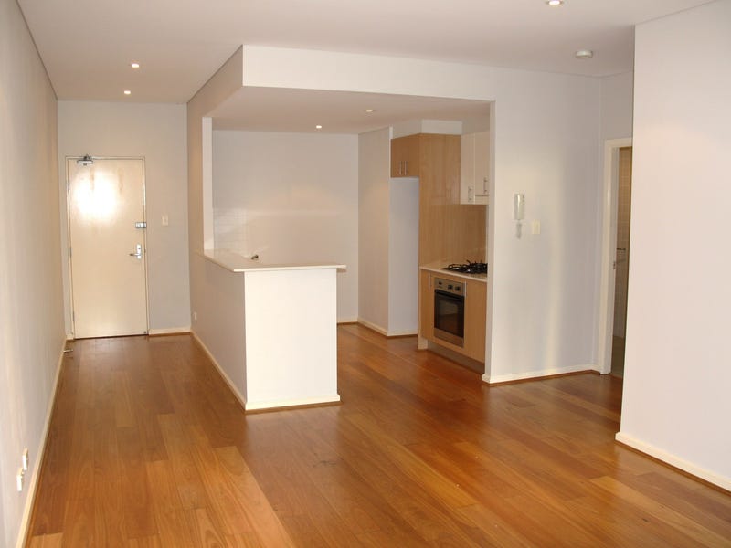 Luxury oversized apartment in the heart of Bondi Junction