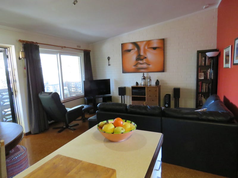 Secluded, beautifully renovated large one 2