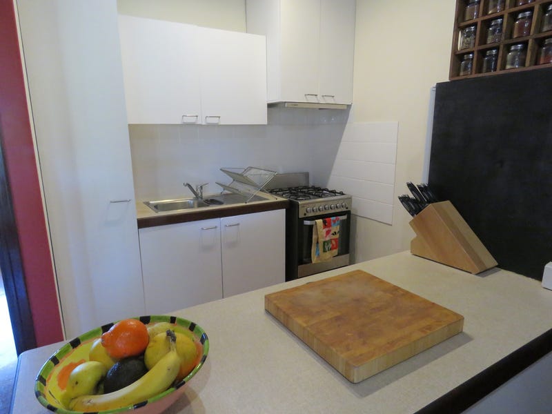 Secluded, beautifully renovated large one 7
