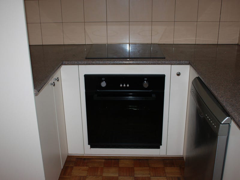 Prahran Apartment with Large Private 8