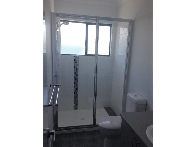 TOWNHOUSE, BE IMPRESSED, RECENTLY BUILT 6