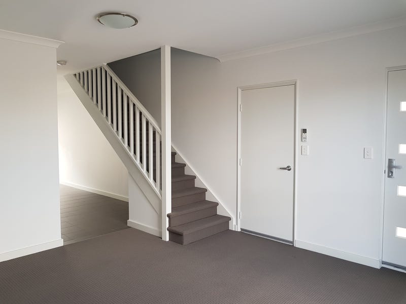 TOWNHOUSE, BE IMPRESSED, RECENTLY BUILT 8