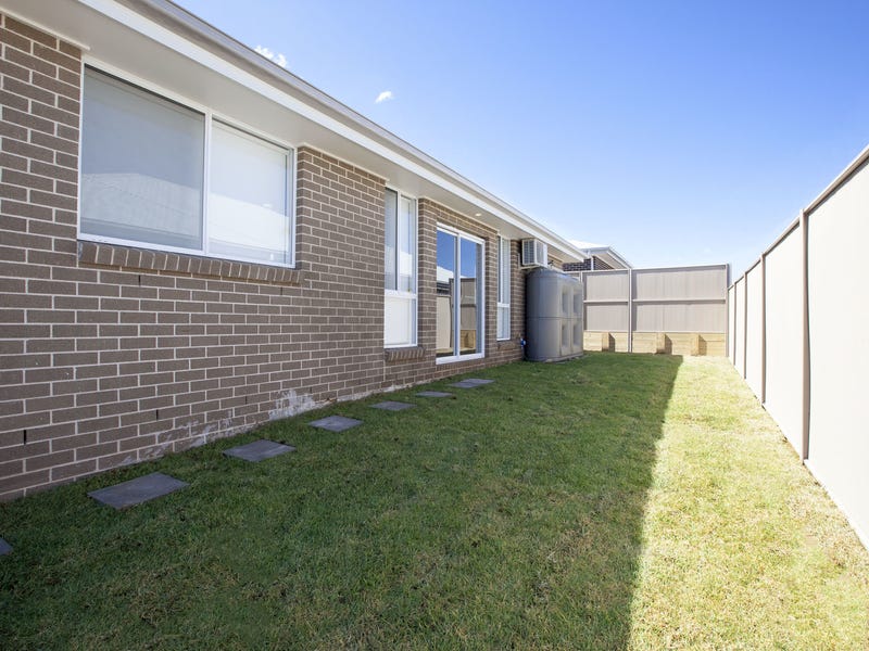 BRAND NEW AND SPACIOUS 1BR 4