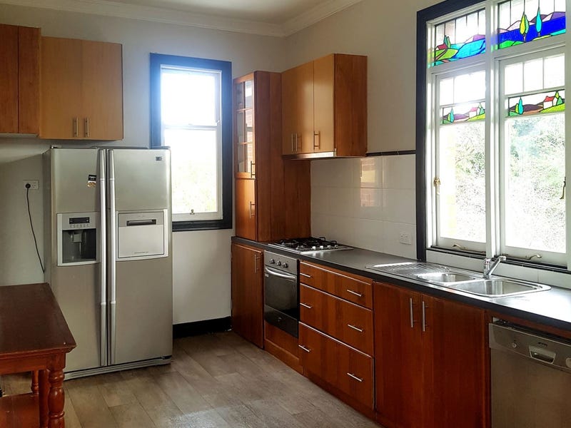 Beautiful Riverside Apartment 3