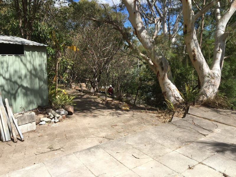 RENOVATED  PEACEFUL FAMILY HOME. 7