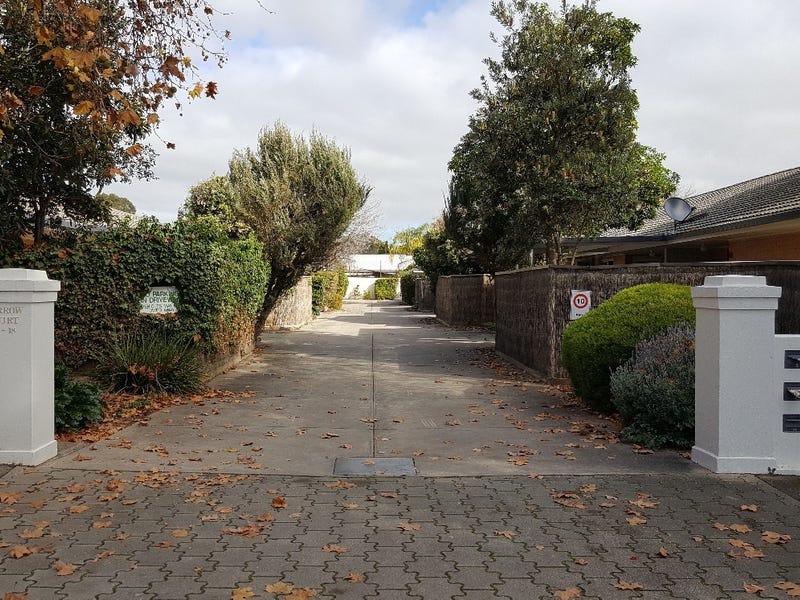 SINGLE STORY UNIT IN LEAFY 7
