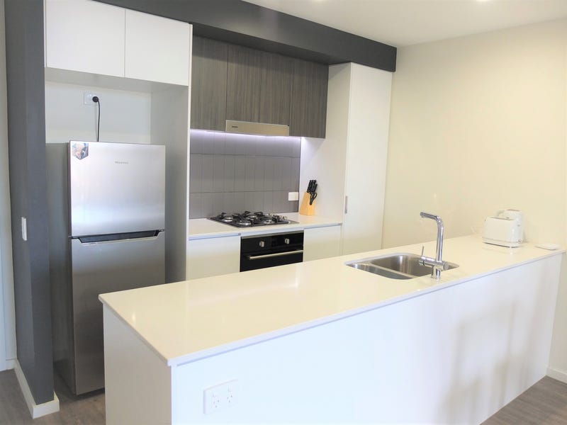 Modern Spacious Fully Furnished 2 3