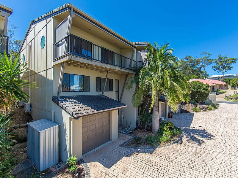 3 bed 2 bath with views!