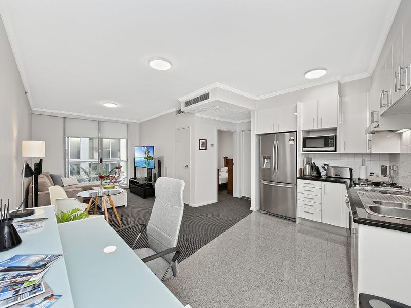 Generous central cbd apartment | furnished