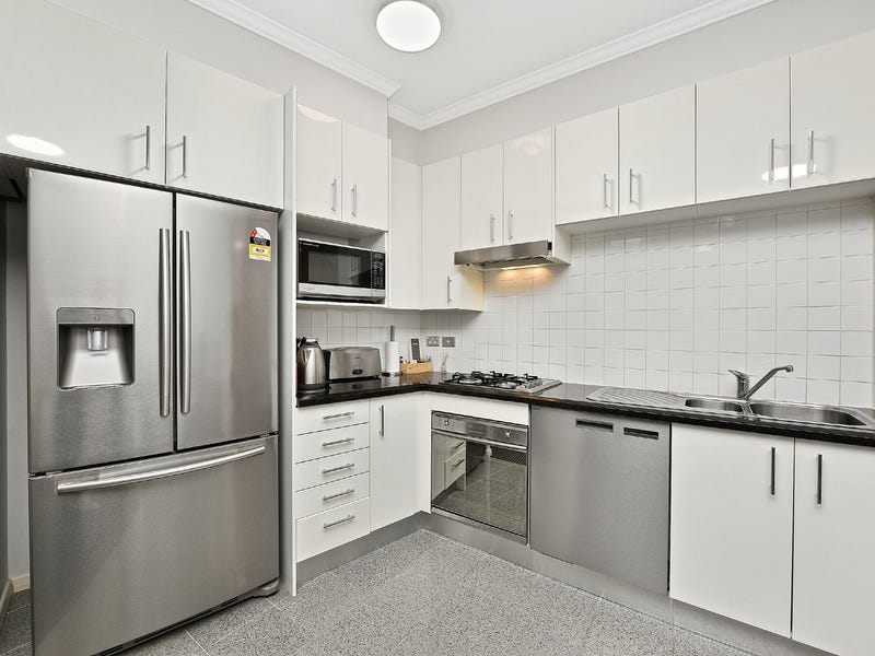 Generous central cbd apartment | 6