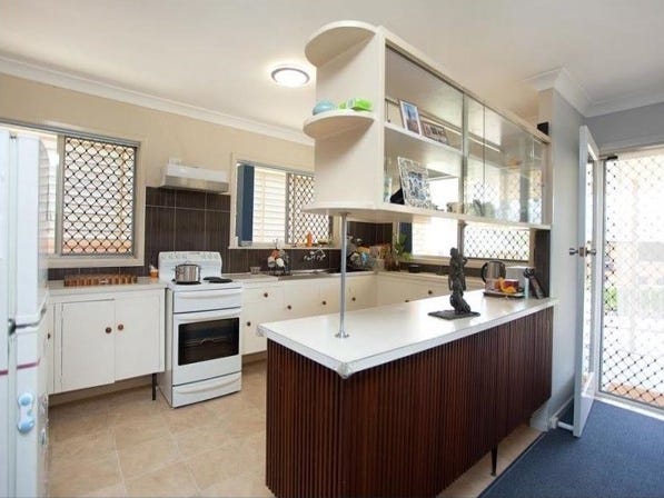 Perfectly situated 4 bedroom house 3