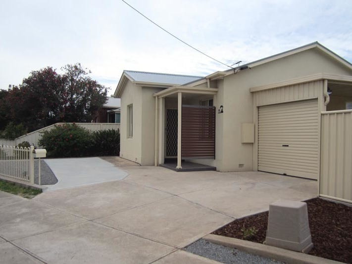 Refurbished 3BR Semi-detached House 2