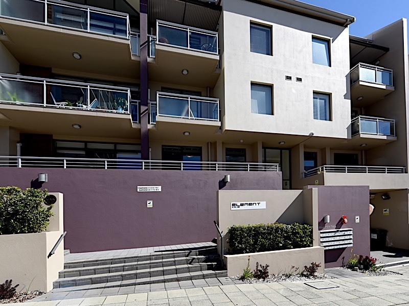 King size apartment in West 15