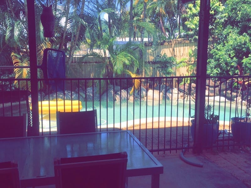 Tropical Family Home 3